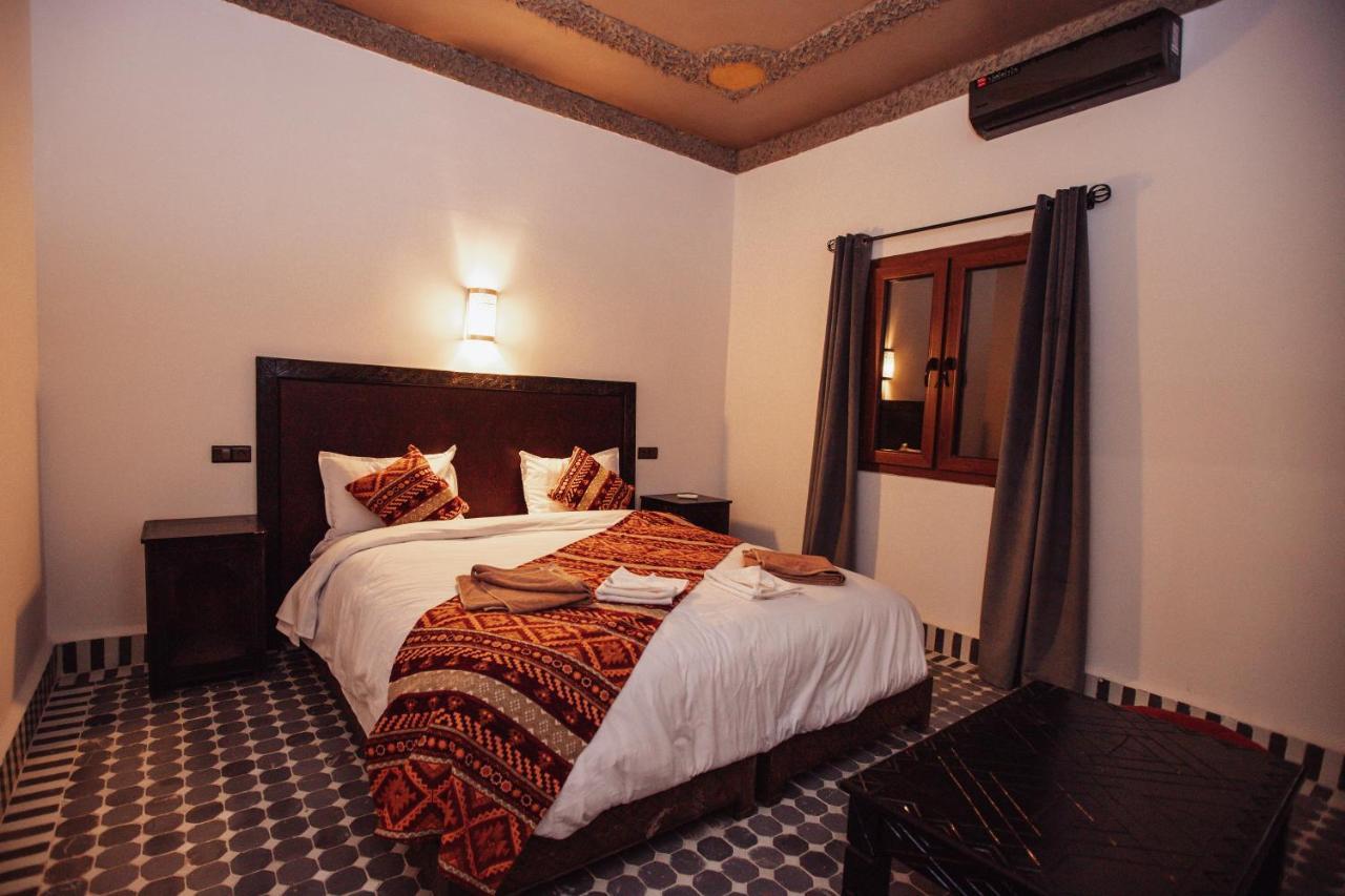 Traditional Riad Merzouga Dunes Extérieur photo